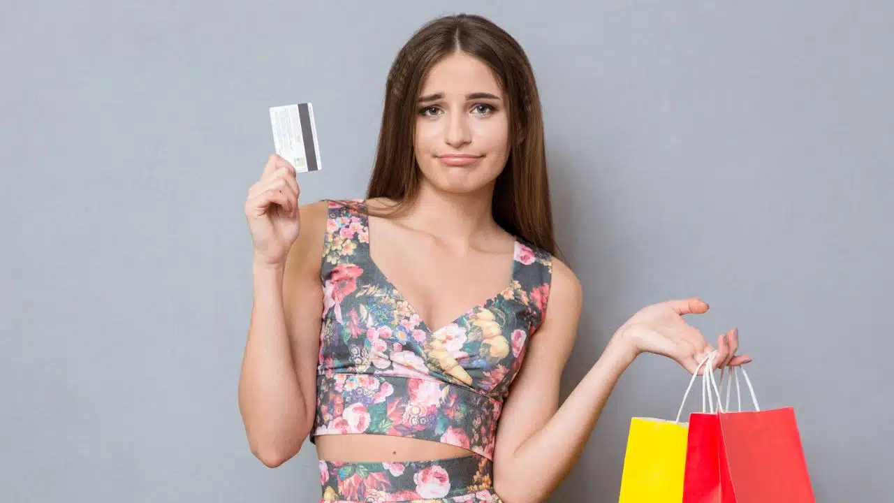 woman with credit card shopping