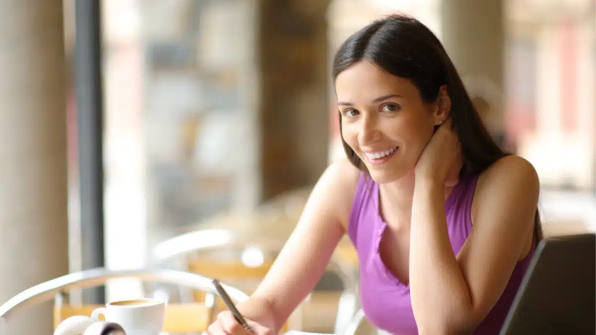 15 Office Rules That Quietly Grow Their Income woman working from home